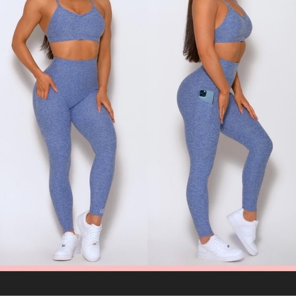 Bombshell Sportswear Blue curves Leggings- Medium - Picture 1 of 5